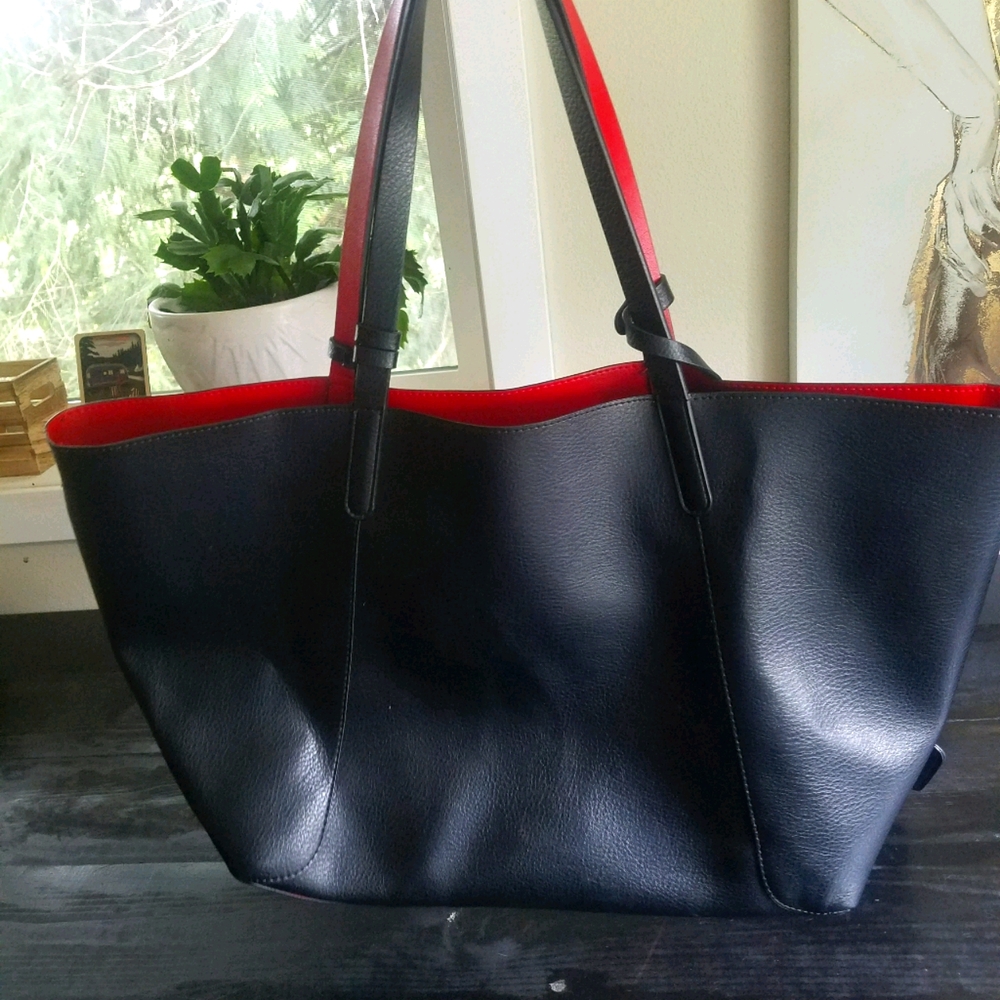 New Zara tote vegan leather black and red w wallet